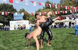 26.Geleneksel Hünkar Çayırı Güreşleri başladı