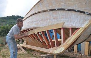 38 yıldır ahşap tekne üretiyor
