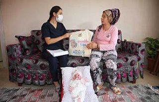 6 bin 300 aileye "Hoş geldin bebek" hediyesi