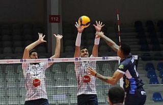 7. TSYD İzmir Voleybol Turnuvasında ikinci gün...