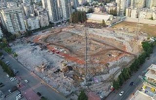 83 yıllık stadyumda yıkım tamamlandı
