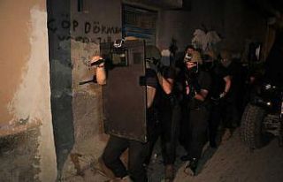 Adana ve İstanbul’da DEAŞ operasyonu: 14 gözaltı...