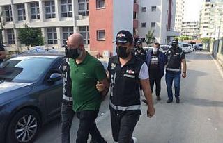 Adana’da 263 milyon kaçak makaron üreten 2 zanlı...