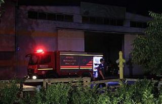 Adana’da tekstil fabrikasında yangın