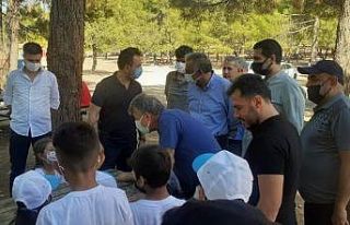 Adıyamanlı ve yabancı öğrenciler piknikte bir...