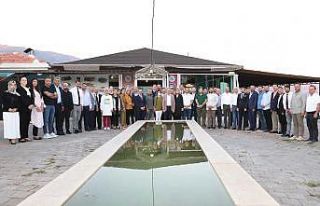 AK Parti İzmir İl Yönetimi Kiraz’da toplandı