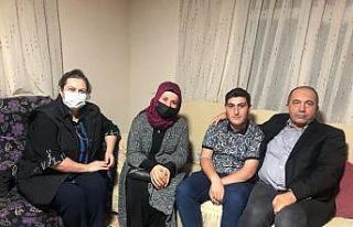 AK Parti Karabük teşkilatından 15 yaşındaki Berat’a...