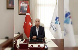 Akademisyenler deprem anında sergiledi insan davranışlarını...