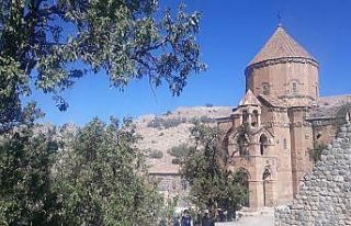 Akdamar Kilisesi dokuzuncu ayin için hazır