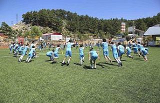 Aladağ’ın gençleri Yaz Spor Okulu’nu tamamladı