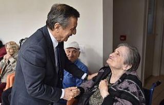 Alzheimer hastalığıyla mücadele eden vatandaşlar...