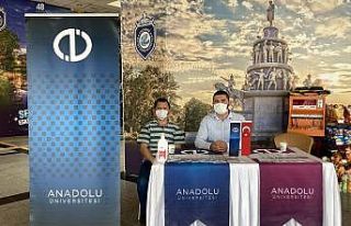 Anadolu Üniversitesi ailenin yeni üyelerini karşılıyor