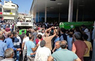 Anne oğul gözyaşları ile son yolculuğuna uğurlandı