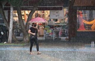 Antalya’da kuvvetli sağanak yağış uyarısı