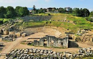 Antik kent tarih severleri bekliyor
