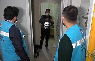 Apart evde konaklarken yakalanan koronalı genç:...