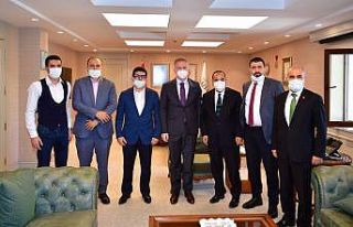 Arap iş adamlarından 10 bin fidan bağışı