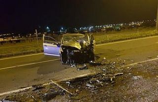 Ardahan’da otomobil ters yöne girdi: 1 ölü, 1...