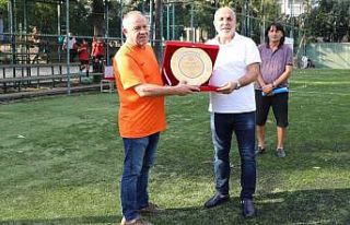 ASKF’den Başkan Çavuşoğlu’na teşekkür plaketi