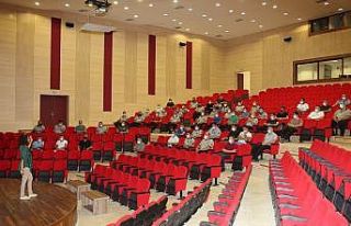 AÜ’de güvenlik görevlilerine ‘Etkili İletişim’...