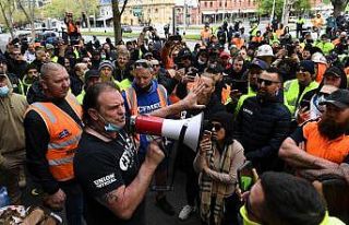 Avustralya’da inşaat işçilerinin aşı karşıtı...