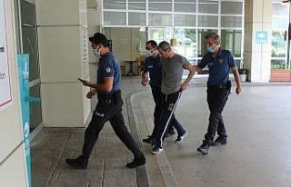 Baba ve oğlun alkol masasında kavgası kanlı bitti