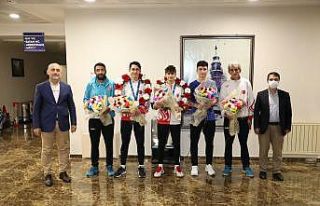 Badmintonda Avrupa üçüncüsü oldular