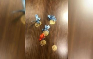 Bağcılar’da kuyumcuya sahte altın satmaya çalışan...