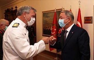 Bakan Akar, NATO Askerî Komite Başkanı Oramiral...
