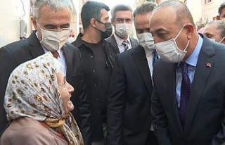 Bakan Çavuşoğlu: “Bu bayrak altında hepimiz...