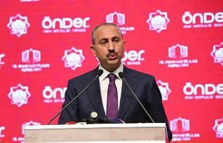 Bakan Gül: “Reformları sürdüreceğiz, yeni anayasayı...