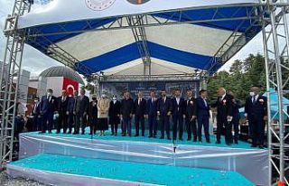 Bakan Karaismailoğlu: “Yol, su, elektrik diye göreve...
