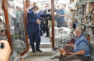 Bakan Varank Mardin’de esnafla bir araya geldi