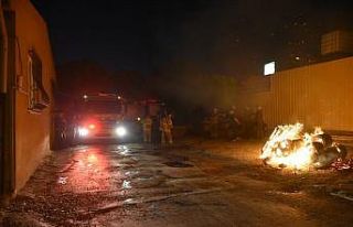 Balıkesir’de Küçük sanayide yangın paniği