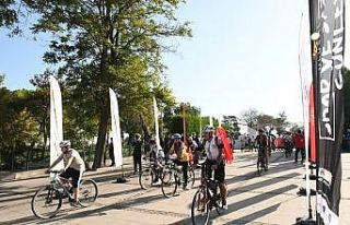 Balıkesir’de vatandaşlara Halk yürüyüşü ve...