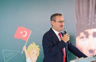 Başakşehir’de ilk zili başkan Kartoğlu çaldı