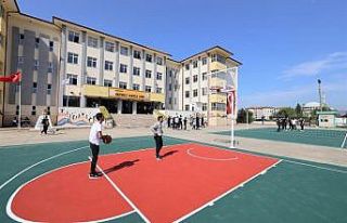 Başiskele’de okullar yenileniyor