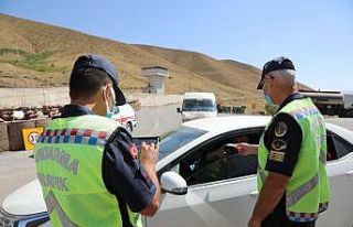 Başkale’de drone destekli trafik denetimi gerçekleştirildi