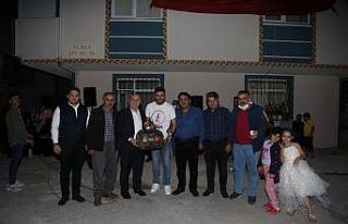 Başkan Bıyık, Mehmetçikleri askere uğurladı