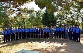 Başkan Çelik zabıta ekibini kutlayıp, teşekkür...