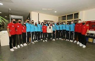 Başkan Çerçioğlu Balkan Kupası’nı kazanan...