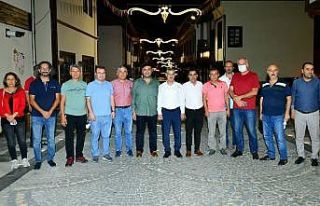 Başkan Çınar, akademisyen ve bilim adamlarını...