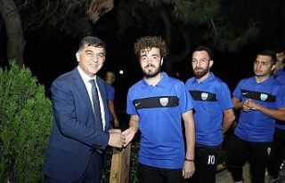 Başkan Fadıloğlu genç kramponlarla bir araya geldi