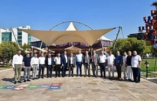 Başkan Gümrükçü: "Çiğli’de öğrenciye...