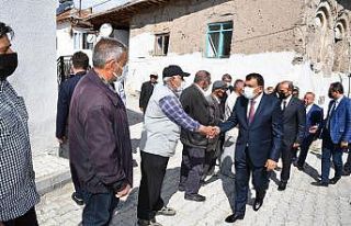 Başkan Gürkan mahalle sakinleri ile bir araya geldi