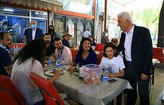 Başkan Gürün, Menteşe esnafını ziyaret etti