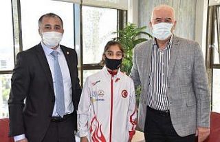 Başkan Güzgülü, Avrupa 2’ncisi judocuyu altınla...