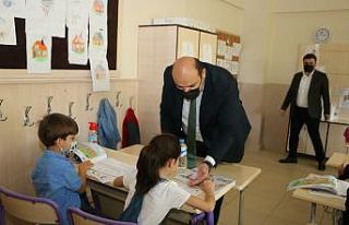 Başkan Orhan’dan Aziziyeli miniklere sürpriz