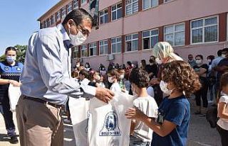 Başkan Öz öğrencilerin heyecanına ortak oldu