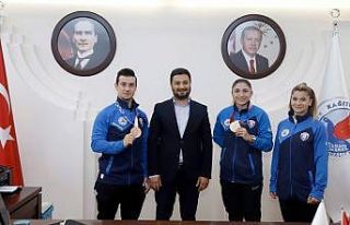Başkan Öztekin olimpiyat sporcularını ağırladı